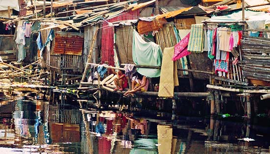 slums-metro-manila