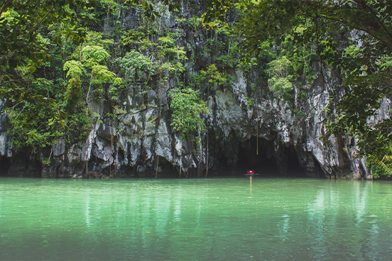 Traveling to Palawan - Puerto princesa subterranean river national park