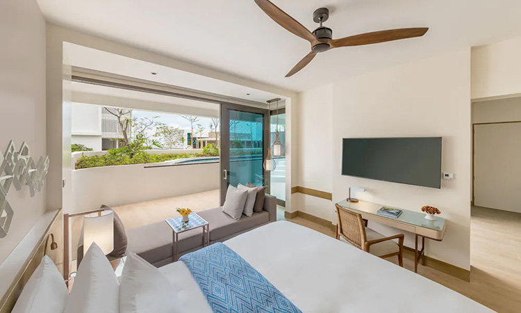 Crimson Resort and Spa Boracay - Room
