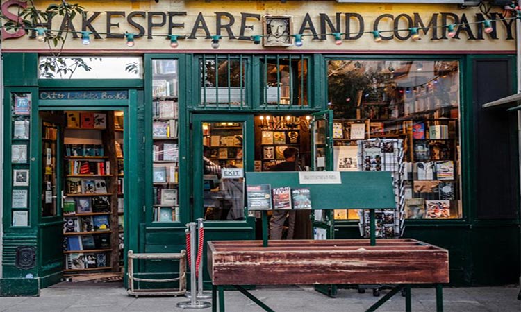 Shakespeare and Company Paris