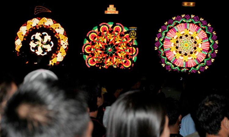 Giant Parol Pampanga